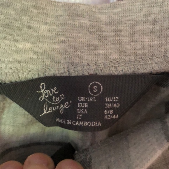 Primark Gray Plaid Pajama Pants - Picture 5 of 6